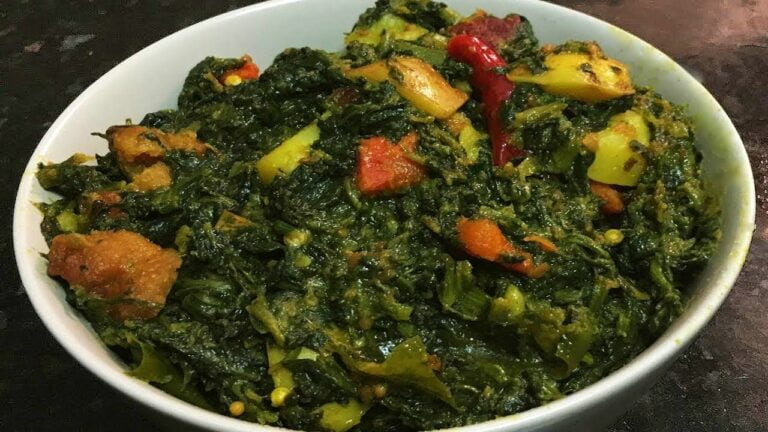Spinach Recipe সহজ রেসিপি বাংলায় বড়ি দিয়ে পালং শাকের রেসিপি (palong shak er recipe)